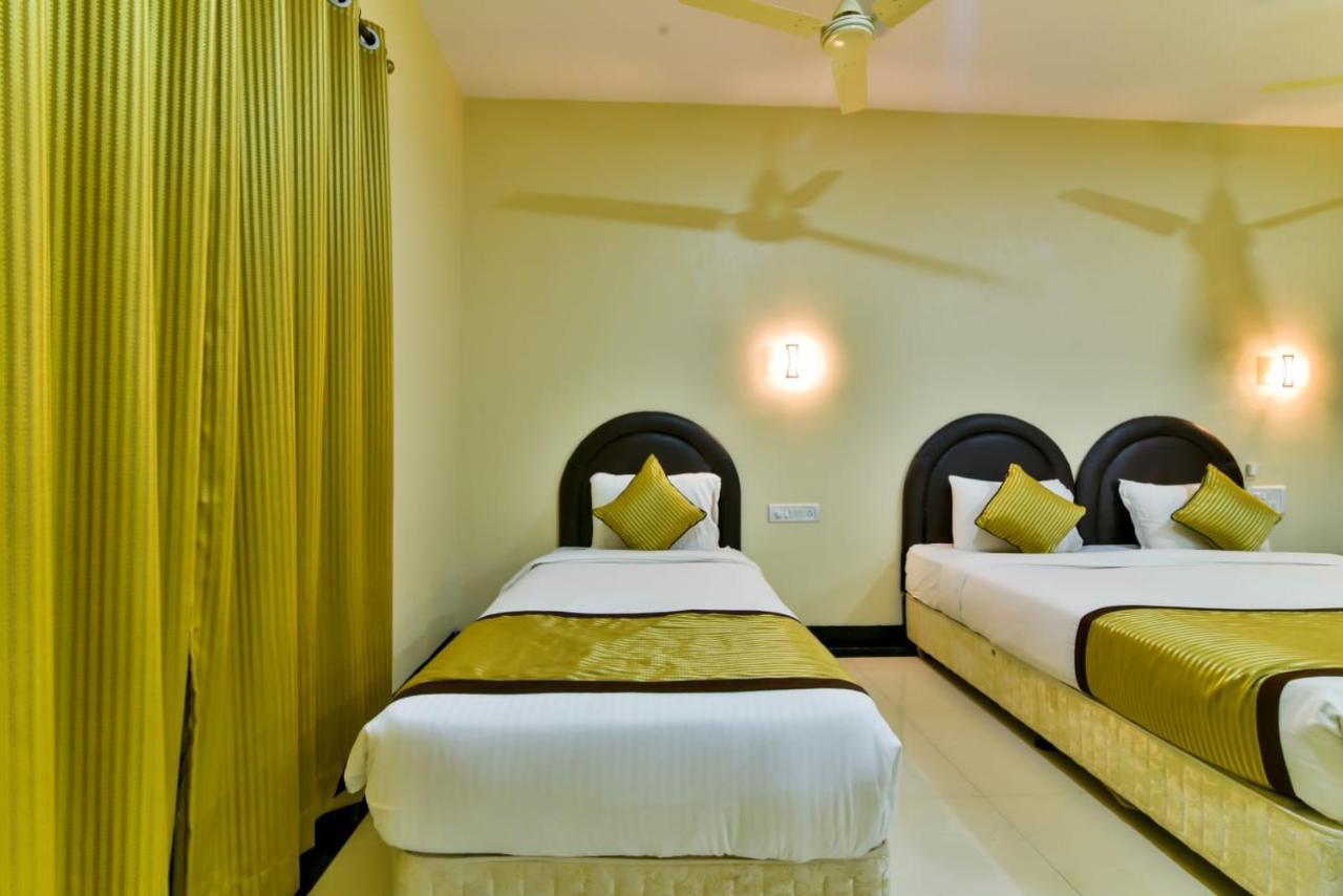 Baga Fantacia Beach Inn Calangute Exterior photo