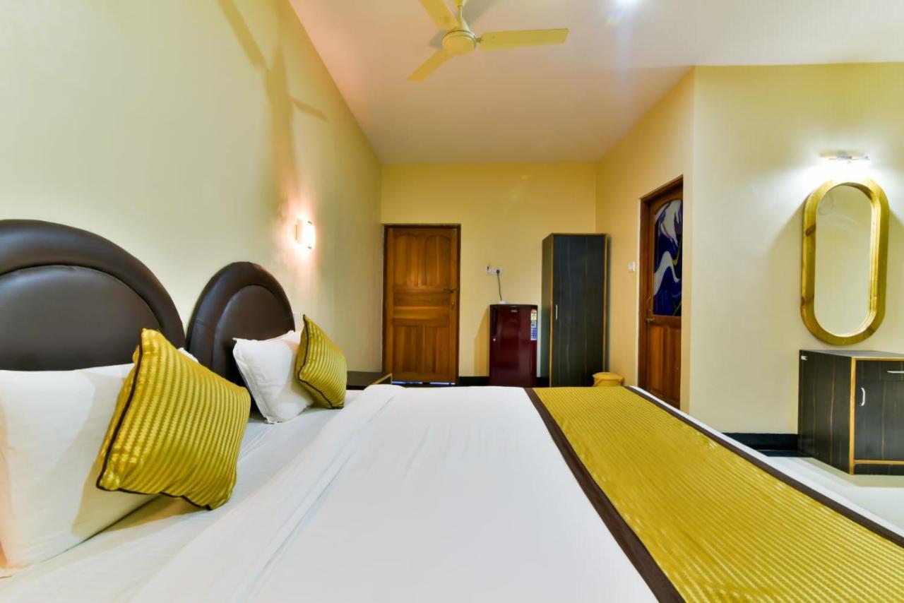 Baga Fantacia Beach Inn Calangute Exterior photo