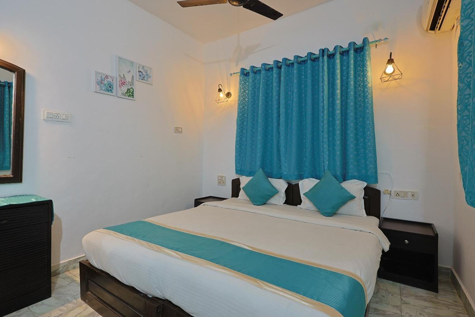Baga Fantacia Beach Inn Calangute Exterior photo